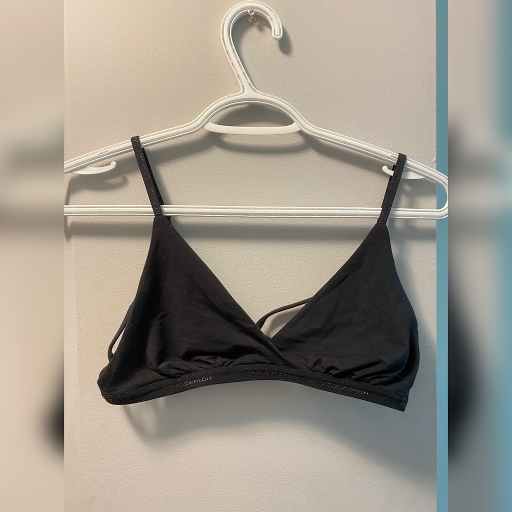 NWT lululemon Simply Strappy Bralette